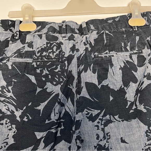 BNWOT GAP TAILORED BLUE SHORTS - Picture 9 of 9